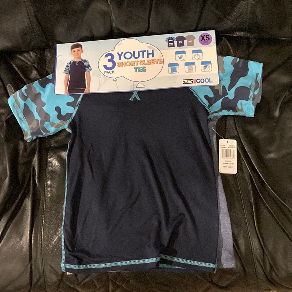 NWT boys 3 pack short sleeve tee sz. XS 5/6